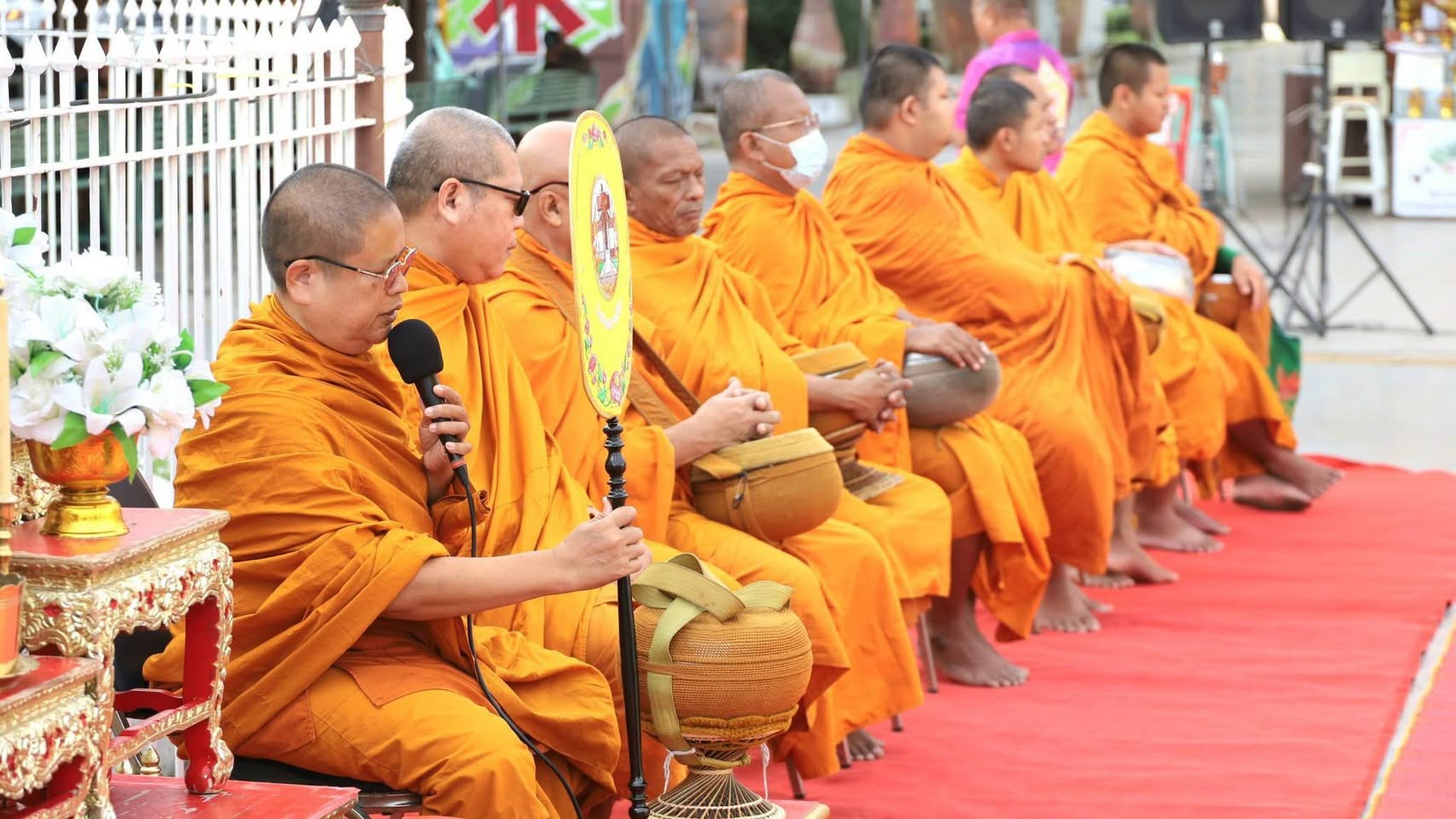 กิจกรรมทำบุญตักบาตรของจังหวัดนครราชสีมา “โคราชนุ่งผ้าไทย นั่งสาด ตักบาตรวันพุธ” ประจำเดือนกรกฎาคม ๒๕๖๙
